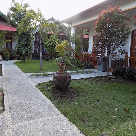 Santigi Homestay Гили-Эйр Экстерьер фото